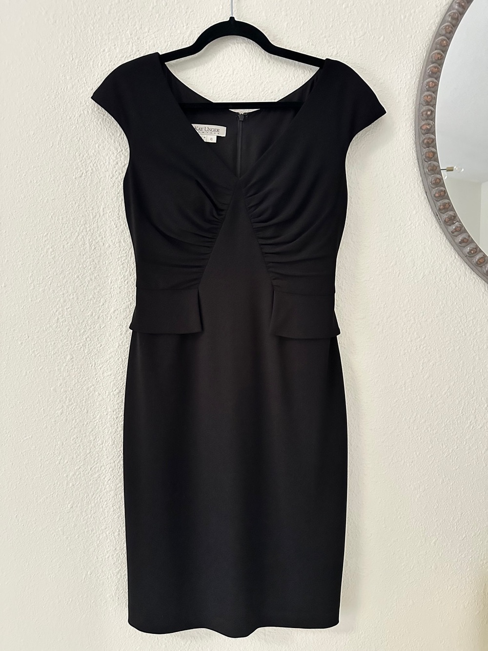 Kay Unger Black Ruched V-Neck Midi Dress